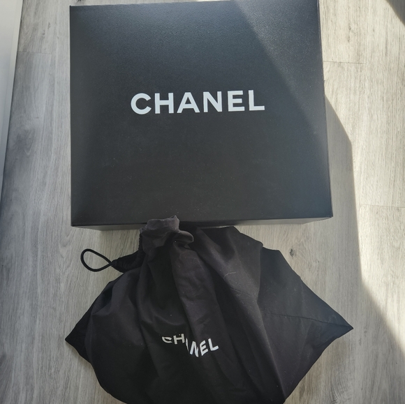 Chanel deauville large tote with box - Picture 13 of 15